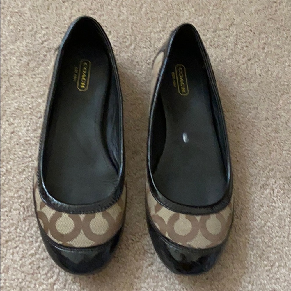 Coach flats